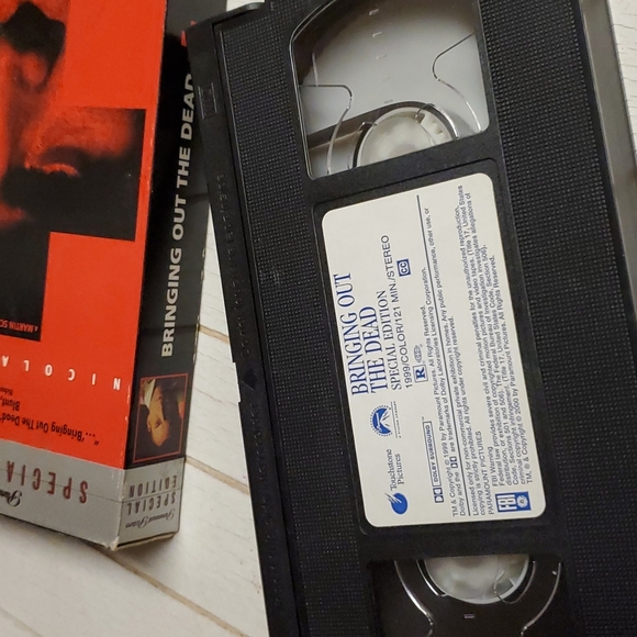 6/$10 Bringing Out The Dead VHS Tape - Picture 3 of 3